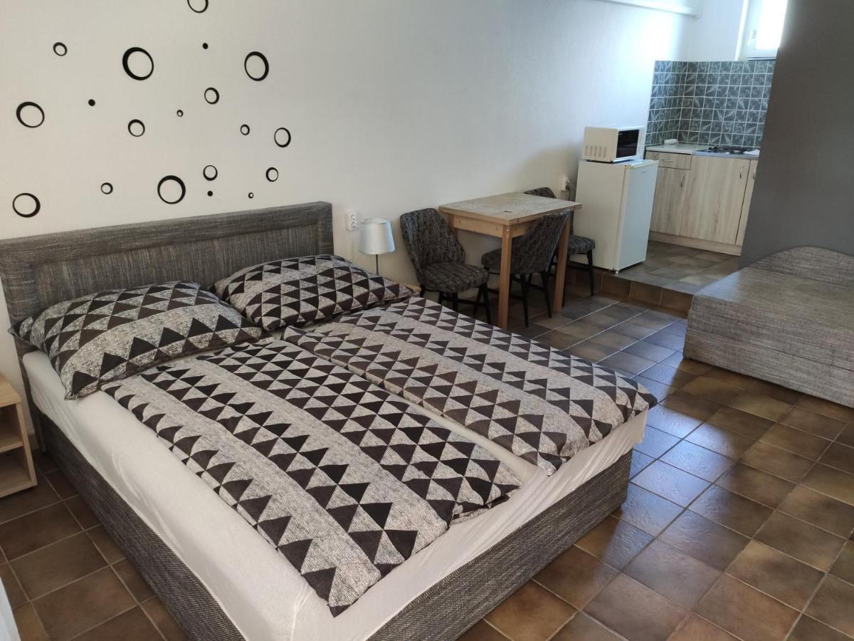 Vasti Apartman Siófok Buitenkant foto