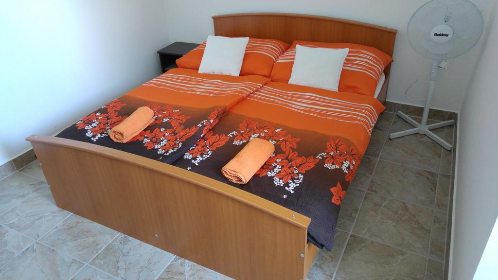 Vasti Apartman Siófok Buitenkant foto