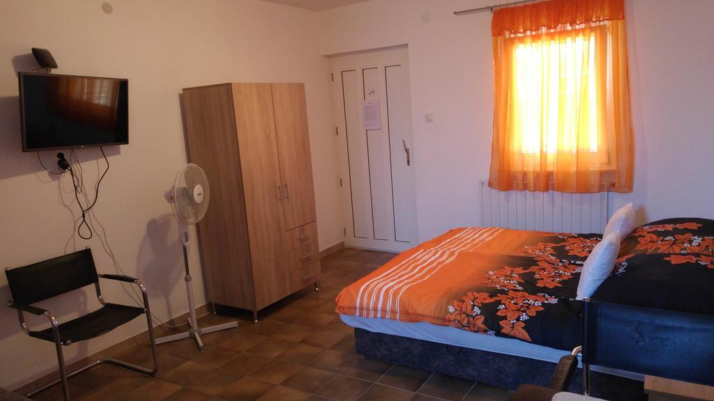 Vasti Apartman Siófok Buitenkant foto