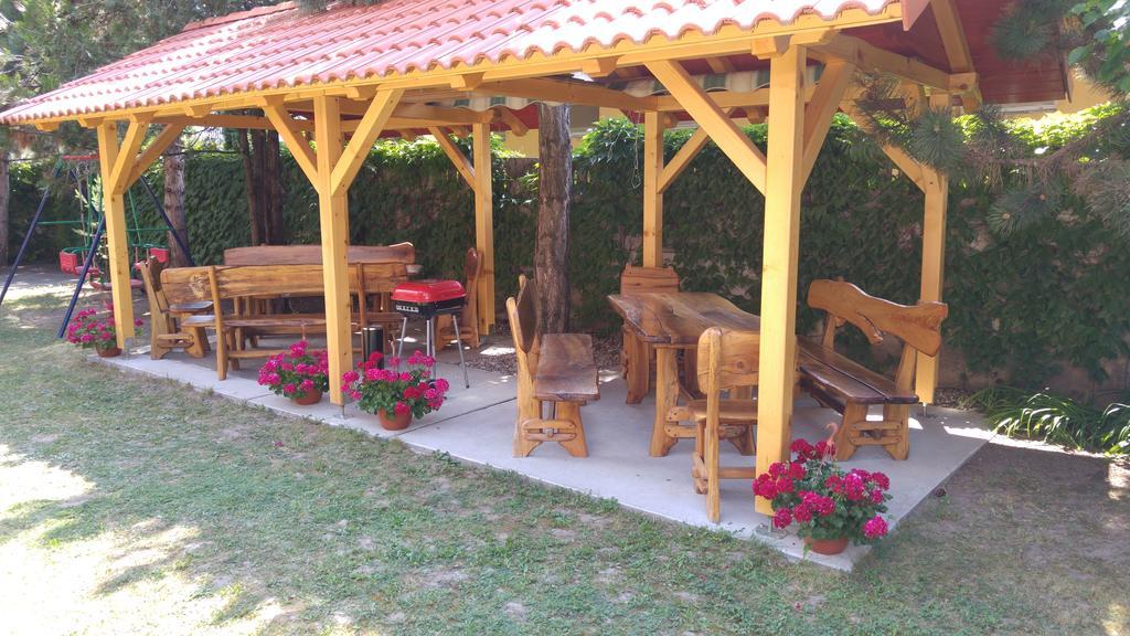 Vasti Apartman Siófok Buitenkant foto