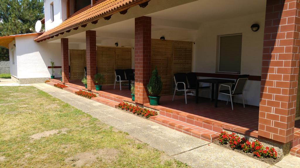 Vasti Apartman Siófok Buitenkant foto